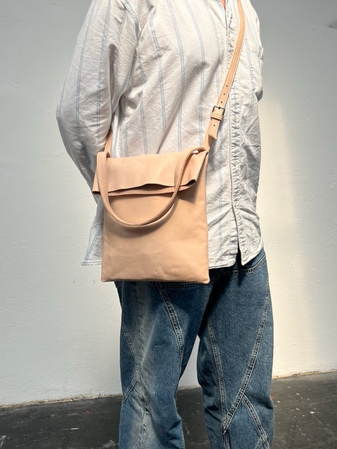 AB 131 Messenger Bag Blue