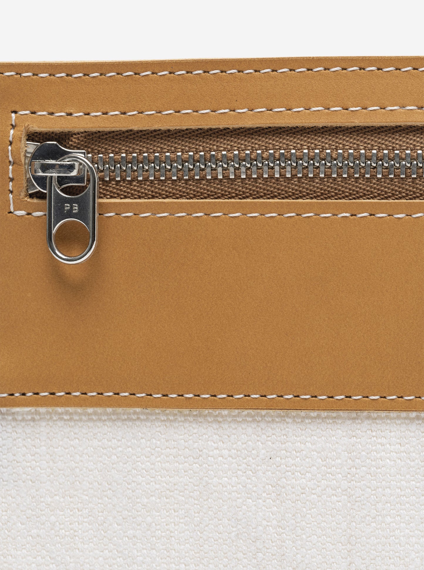 AB 125 Pouch Hellbraun