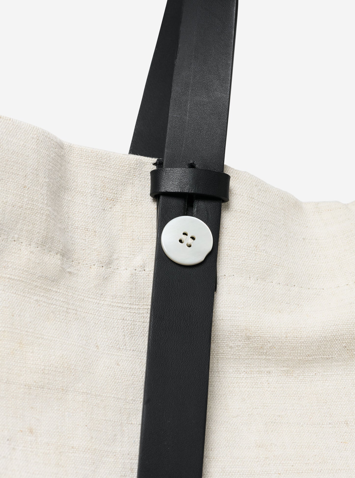 HB 2 Exclusive Black