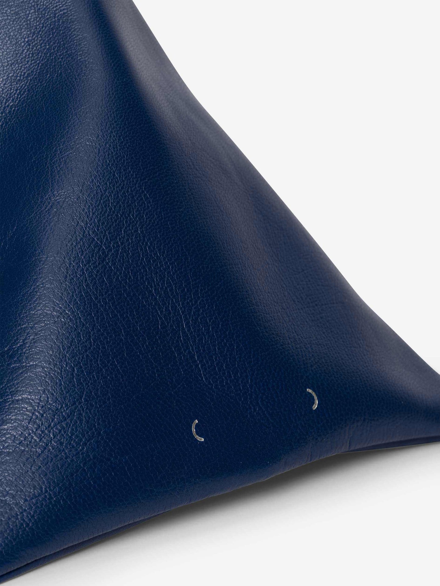 AB 122 Pouch Regatta